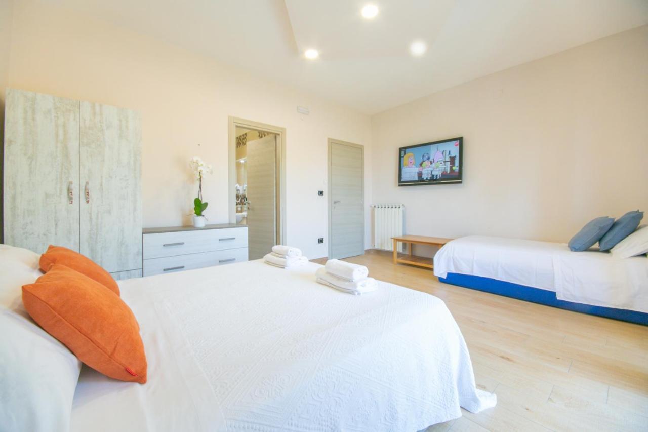 Perla Beach Stabia B&B Castellammare di Stabia Bagian luar foto